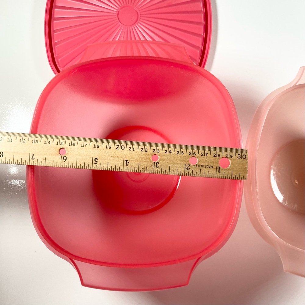 Two Tupperware Servalier Bowls in Shades of Pink 838 and 840 - Picture 12 of 13